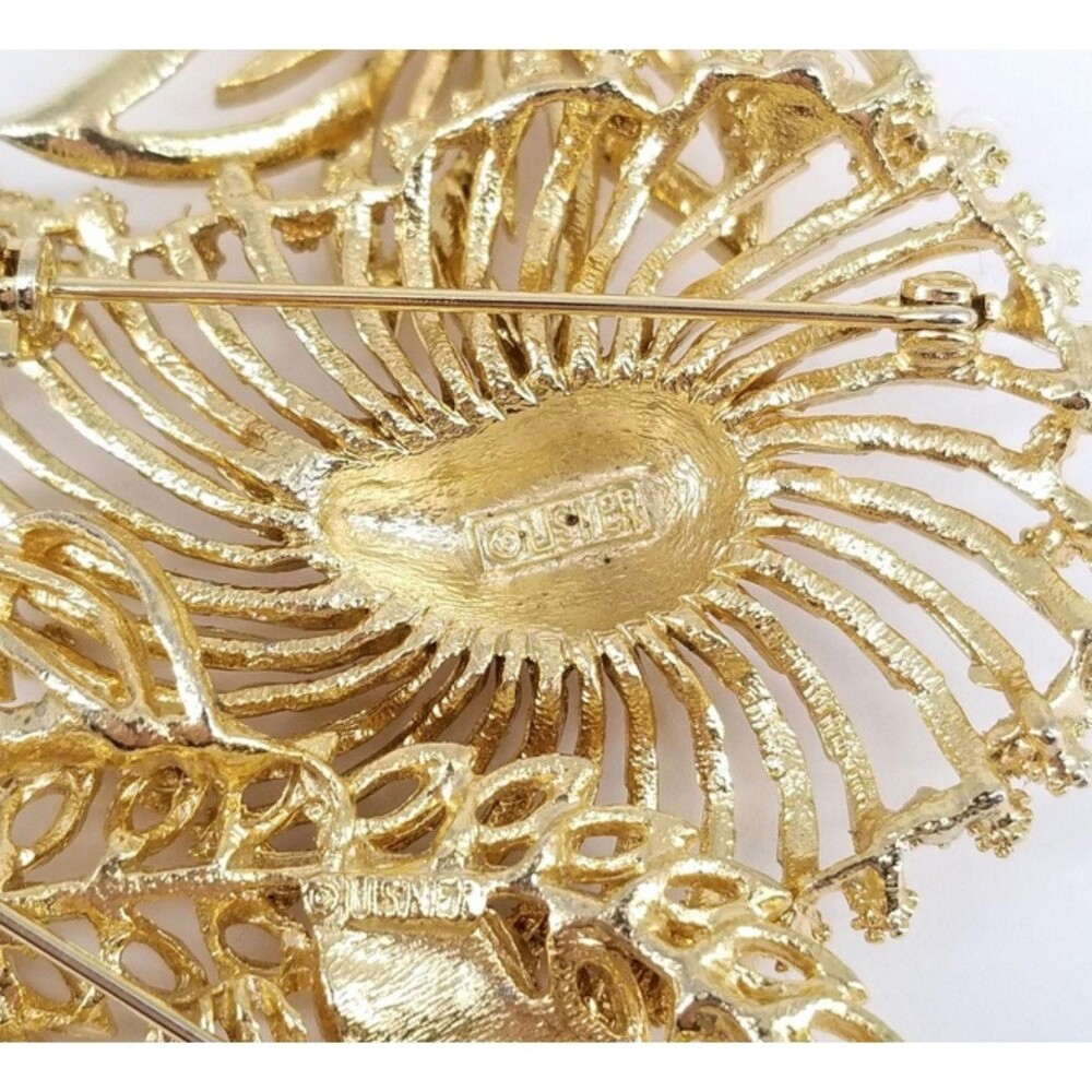 Vintage Lisner Gold-Tone Faux Pearl Floral Costume Brooch Assortment 52.1g - Picture 4 of 7
